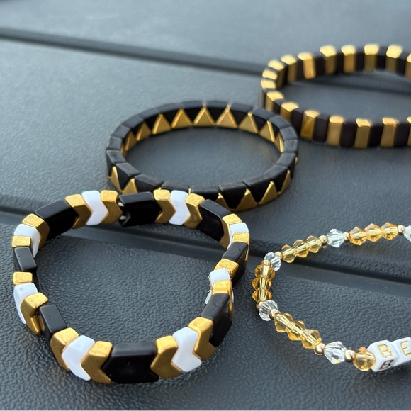 Beaded Stretch Bracelets Lot of 10 Inspirational Gifts Camp Warrior Love Be You - Picture 3 of 12